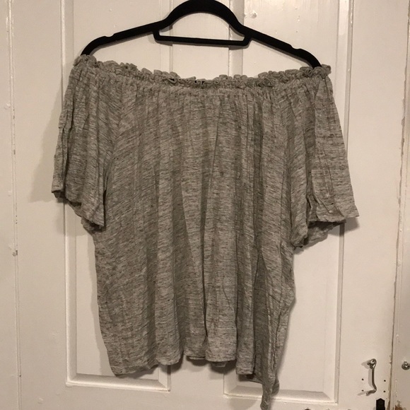 GAP Tops - Strapless gray top 🔸LAST CHANCE DONATED TOMORROW